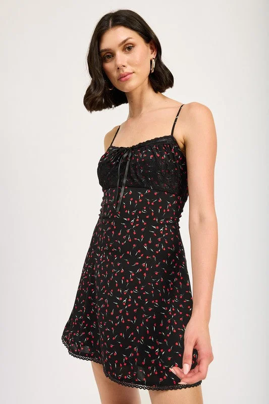 Insane Discount Onslaught Chic Allure Hot Girl Blossom Lace Trim Floral Slip Mini Dress In Black