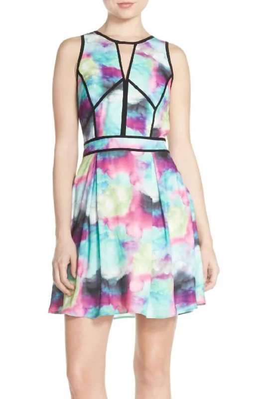 Hot Items Art Deco Geometric Pattern Look Fit And Flare Sleeveless Mini Cocktail Dress In Multicolor