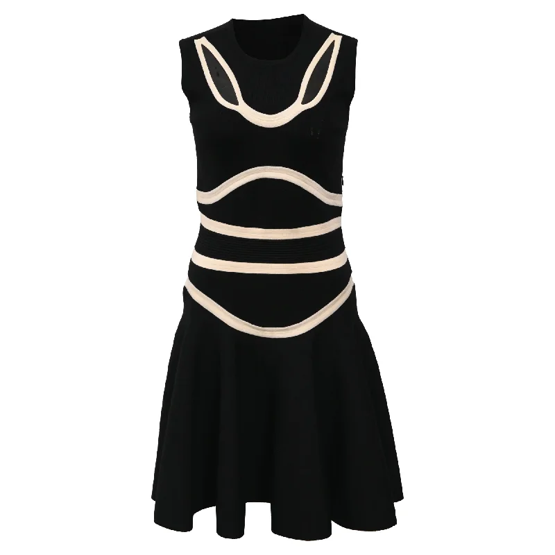 Daily Deals Nordic Minimalist Home Look Alexander Mcqueen Knitted Mini Cutout Sleeveless Dress in Black Wool