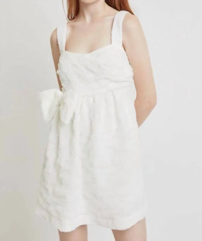 Weekend Exclusive Effortless Sophistication Front Bow Textured Sleeveless Dress In White