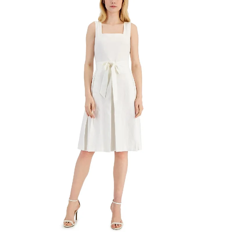 Chic Style, Always In Vogue Feminine Elegance Womens Sleeveless Linen Fit & Flare Dress