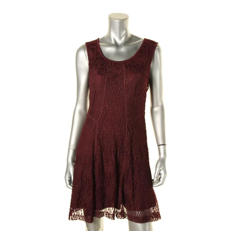 Fashion Forward Minimalist Office - Ready Style Petites Womens Lace Sleeveless Cocktail Dress