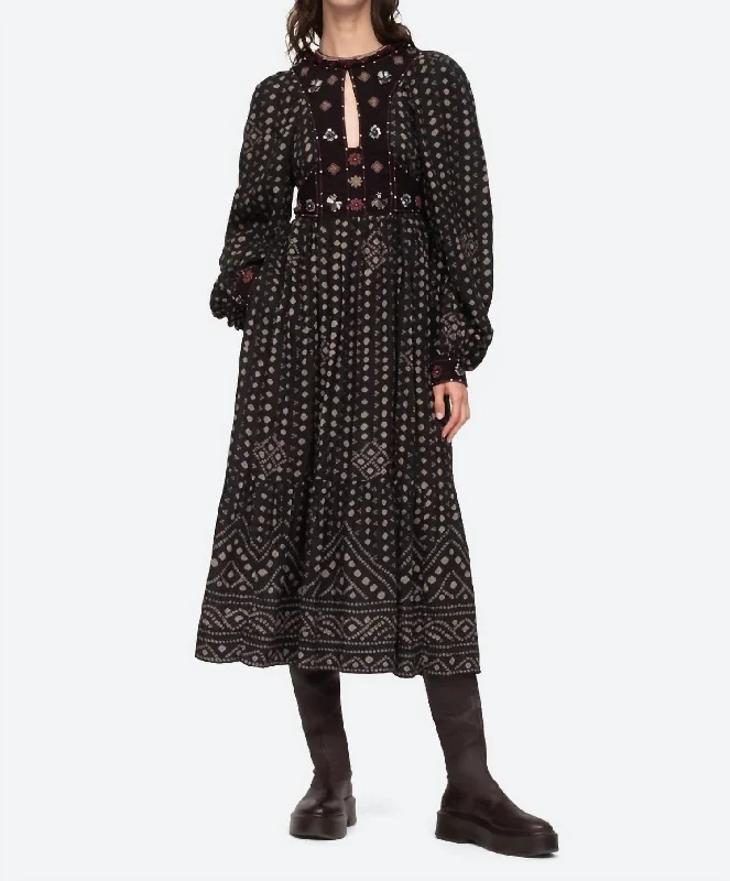 Flash Sale Casual Weekend Relaxed Style Maja Embroidery Long Sleeve Dress In Black