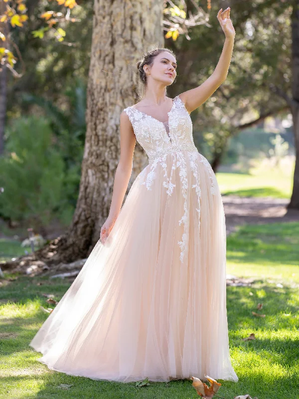 Trendy Street Style Dreamy Aesthetic Roycebridal V-neck Applique Lace Tulle Floor-Length Prom Dress