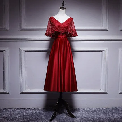 Trend Forward Threads Fashion-Forward Style A line Red Prom Dresses Short Bridesmaid Dress SH206