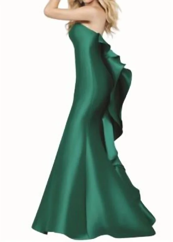 Bold Fashion Sales Chic Urban Fashion Look Sweetheart Neckline Gown In Emerald