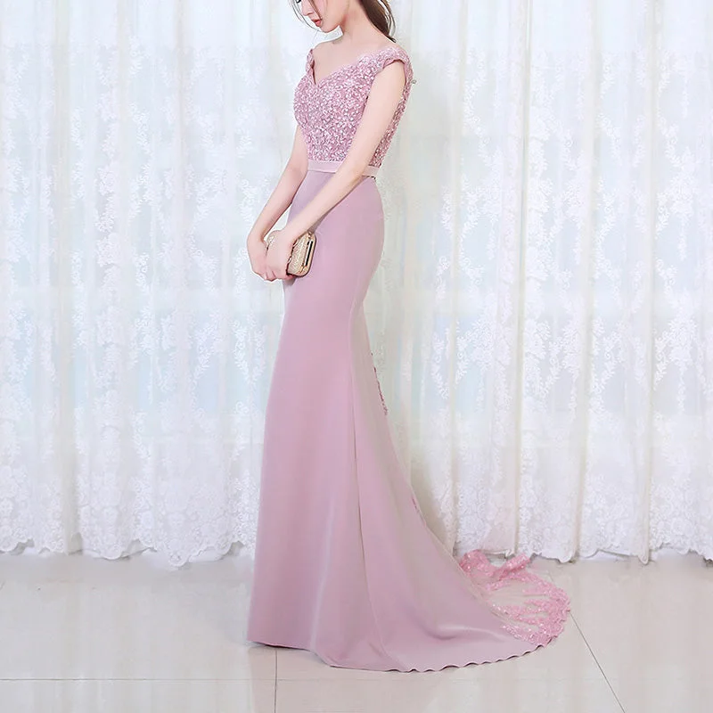 Chic Styles Clearance Event Dreamy Off the Shoulder Dusk Pink Bridesmaid Dress Mermaid Lace Appliqued Women Evening Party Gown