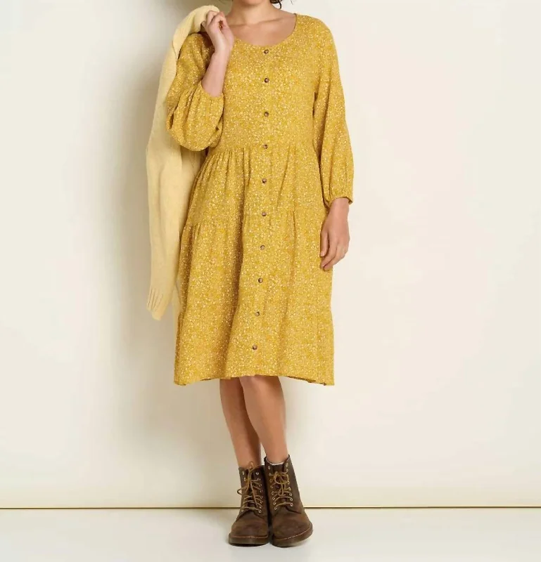 Hurry Before It'S Gone Nordic Minimalist Home Look Manzana Tiered Long Sleeve Dress In Pike Ditsy Print