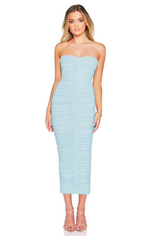 Fashion Forward Femininity Classic Timeless Elegant Style Nookie Zen Midi Dress - Light Blue